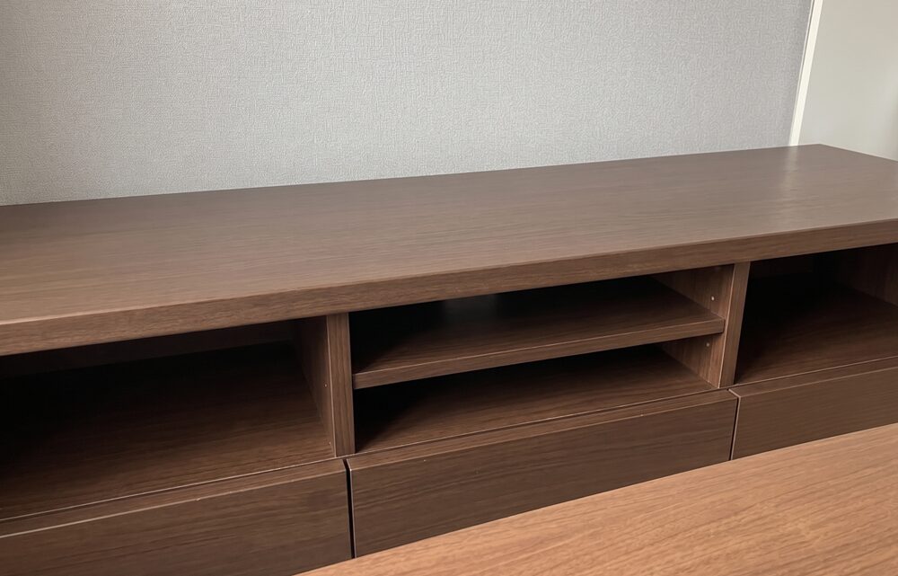 テレビ台から機器を移動