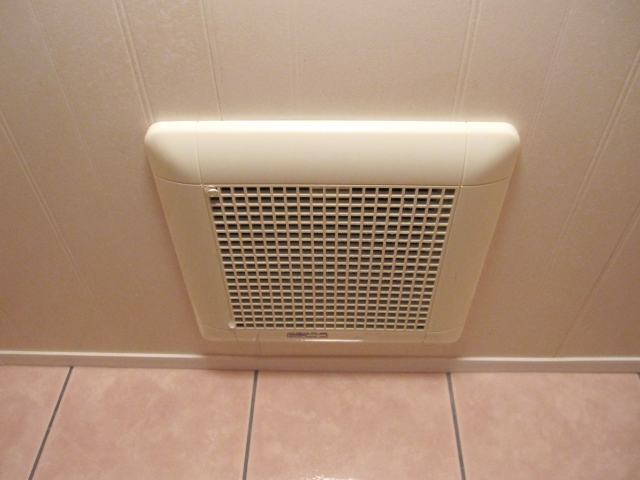 トイレの換気扇